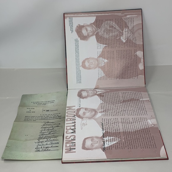 Passage to Liberty : The Story of Italian Immigration and the Rebirth of America - Picture 17 of 17